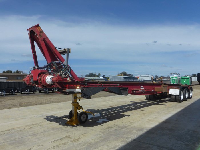 2005 Hamelex White Hook Lift Trailer
