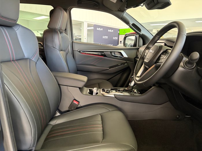 2026 ISUZU MU-X XT