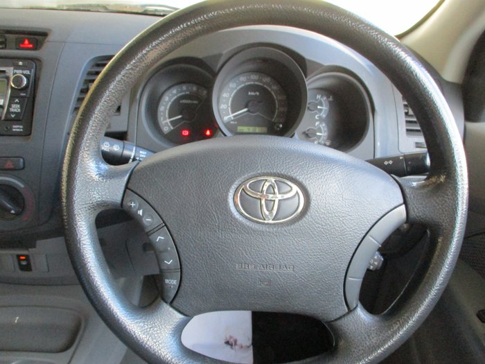 2011 Toyota Hilux SR GGN15R MY10 White