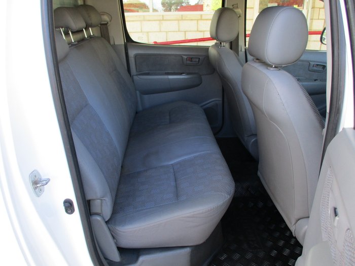 2011 Toyota Hilux SR GGN15R MY10 White