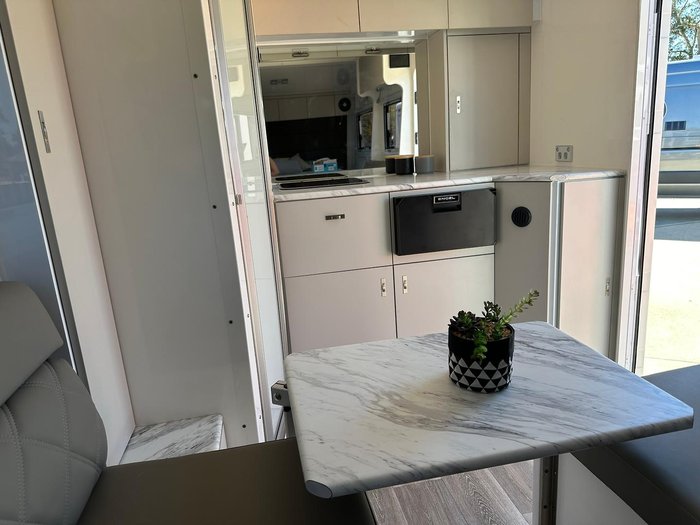 2024 Red Centre Seisia 16 HYBRID