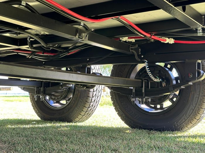 2024 Red Centre Newell 216 LARGE ENSUITE (was $105,490 now $89,990)