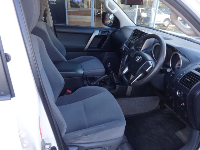 2012 TOYOTA LANDCRUISER PRADO GX (4x4)