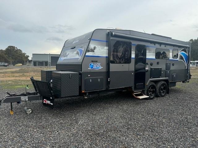 2023 Red Centre OASIS 22.6 Family Van