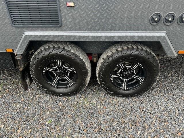 2023 Red Centre OASIS 22.6 Family Van