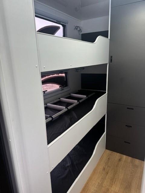 2023 Red Centre OASIS 22.6 Family Van