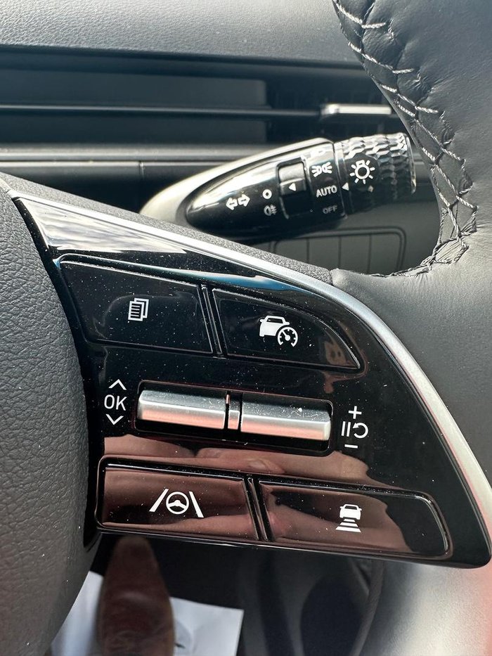 2023 Hyundai STARIA LOAD