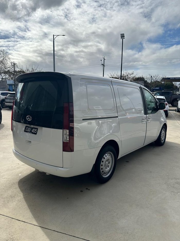 2024 Hyundai STARIA LOAD
