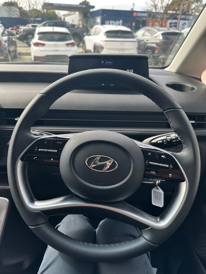 2024 Hyundai STARIA LOAD