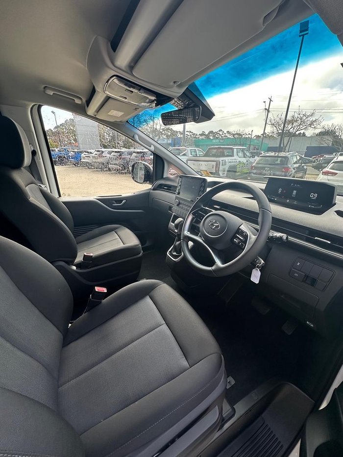 2024 Hyundai STARIA LOAD