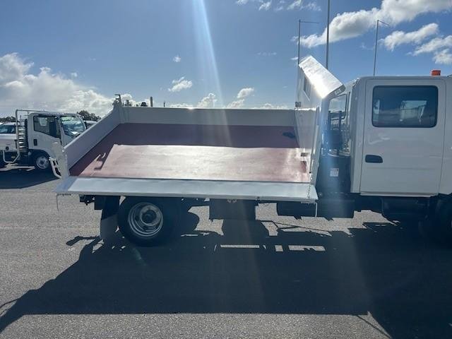 2014 Hino 300 917 917, DUAL CAB, MANUAL, 3 WAY TIPPER, X SHIRE