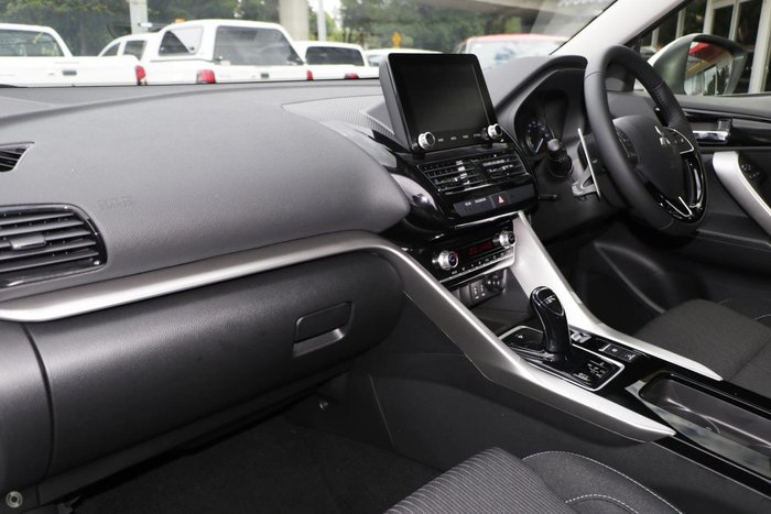 2024 Mitsubishi Eclipse Cross PHEV ES