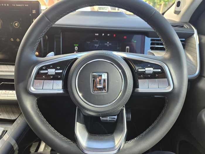 2024 GWM Tank 500 Lux Hybrid