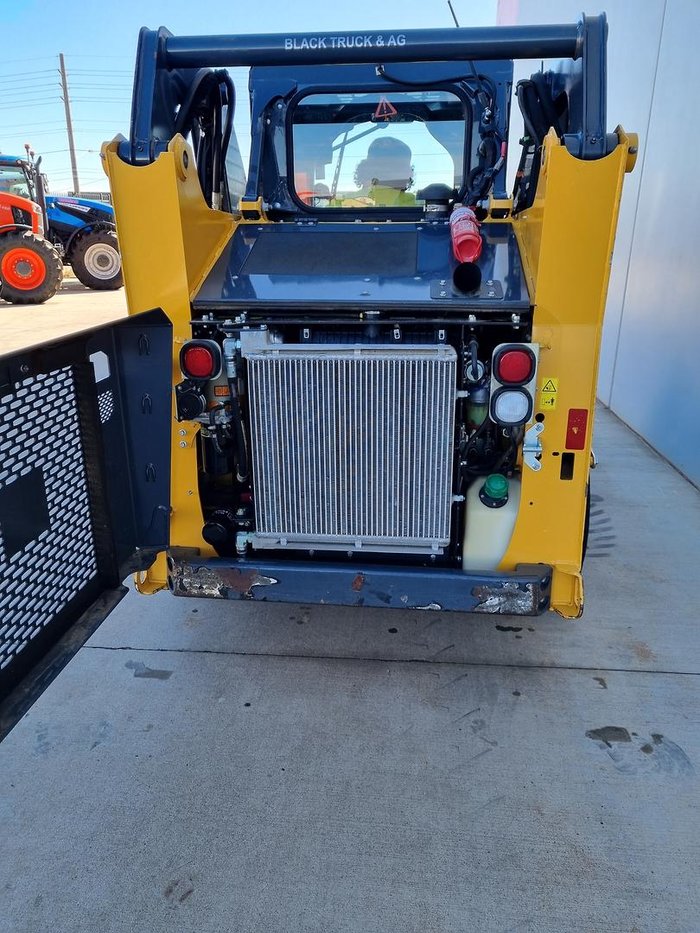 2019 John Deere 318G 