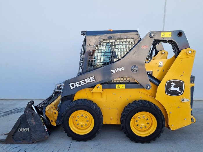 2019 John Deere 318G 