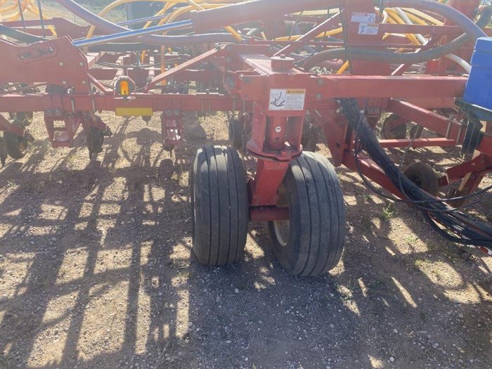 2016 Morris C2 Contour Air Drill Red