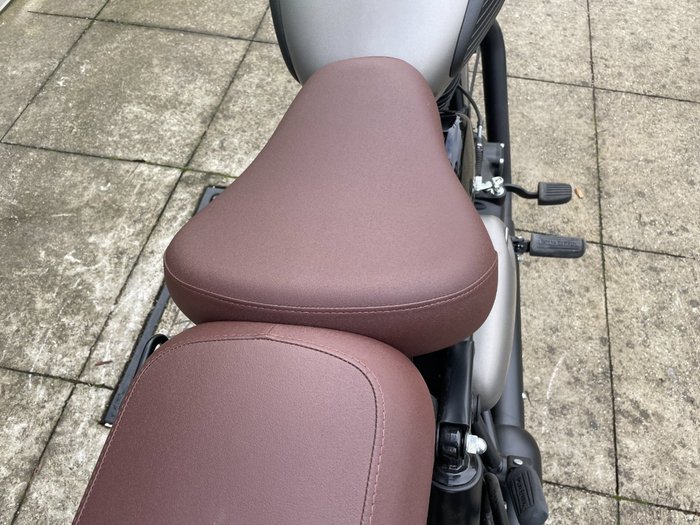 2024 Royal Enfield (see Also Enfiel CLASSIC 350 SIGNALS GREY