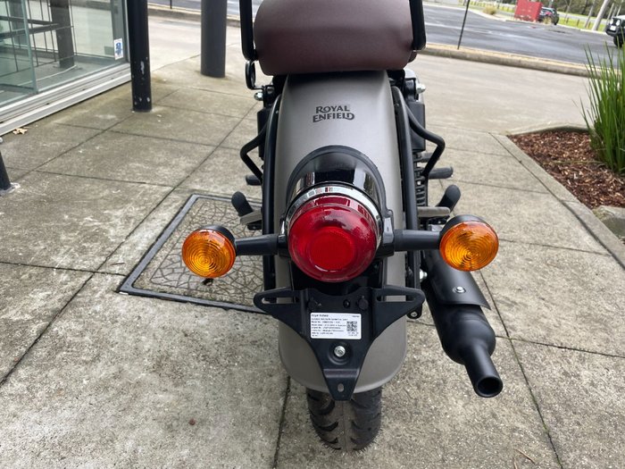 2024 Royal Enfield (see Also Enfiel CLASSIC 350 SIGNALS GREY