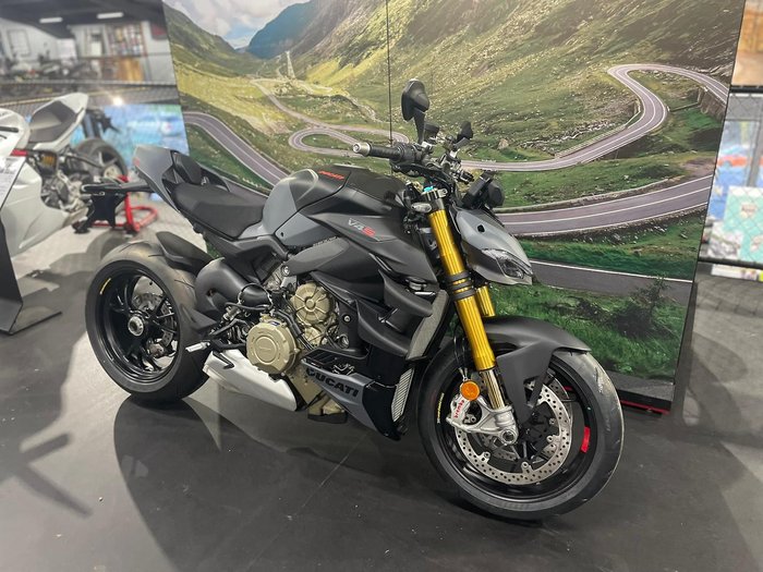 2024 Ducati Streetfighter V4 S Streetfighter Grey