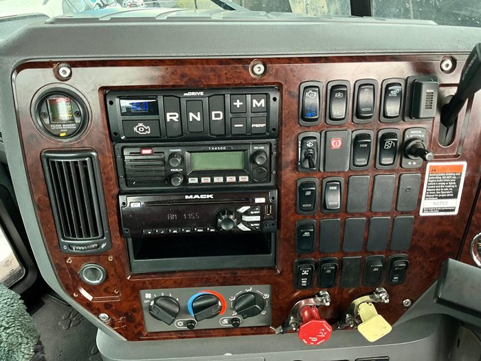 2016 Mack Granite Cmmt 500Hp Auto Xlocks Hist $112500+Gst MACK GRANITE 500
