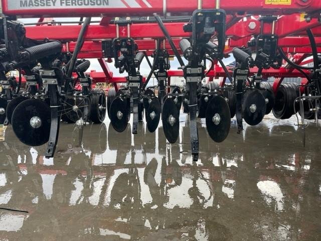 0 Massey Ferguson (Concord) Mf 9730-4010 Air Seeder Bar RED