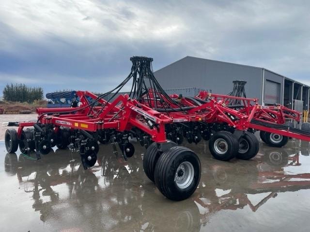 0 Massey Ferguson (Concord) Mf 9730-4010 Air Seeder Bar RED