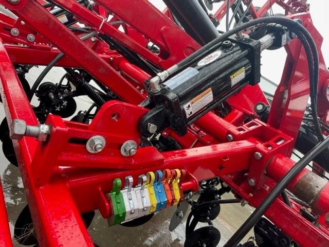 0 Massey Ferguson (Concord) Mf 9730-4010 Air Seeder Bar RED