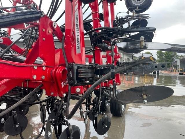 0 Massey Ferguson (Concord) Mf 9730-4010 Air Seeder Bar RED