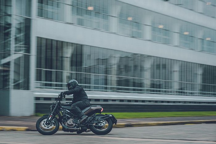 2023 Husqvarna SVARTPILEN 401 Svartpilen 401 Black