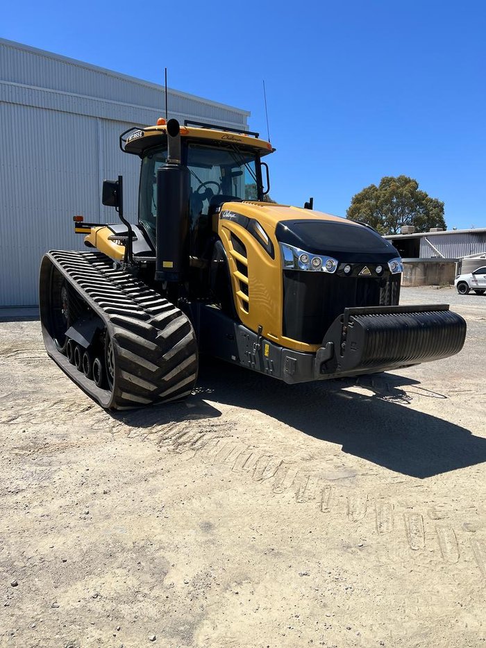 2019 Challenger Mt865e