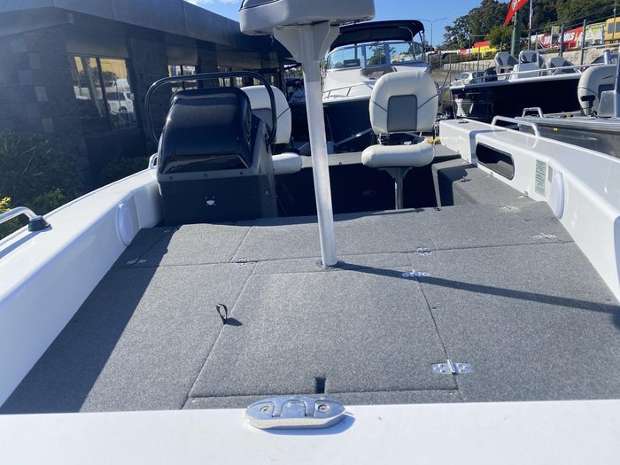 2024 QUINTREX 450 Hornet Pro