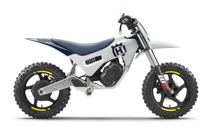 2025 Husqvarna EE 2 EE White