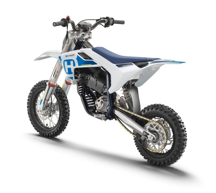 2024 Husqvarna EE 5 EE White