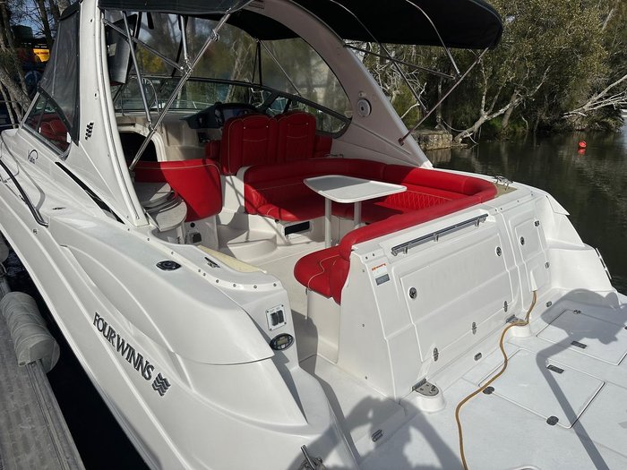 2005 Four Winns VISTA 348