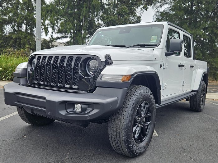 2023 Jeep Gladiator Night Eagle