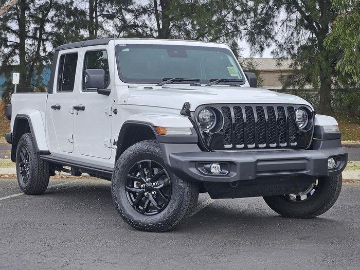 2023 Jeep Gladiator Night Eagle