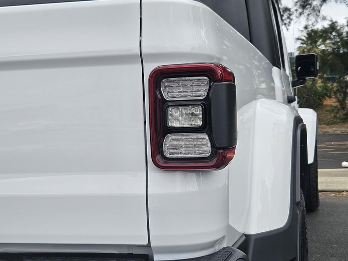 2023 Jeep Gladiator Night Eagle