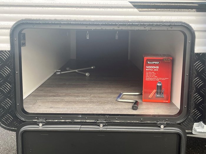 2024 JB Caravans 19.6Ft Traveller Intrigue Caravan