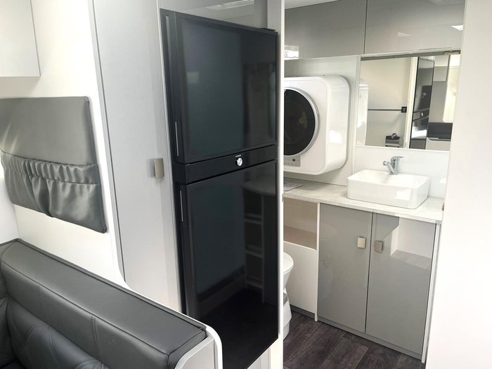 2024 JB Caravans 19.6Ft Traveller Intrigue Caravan