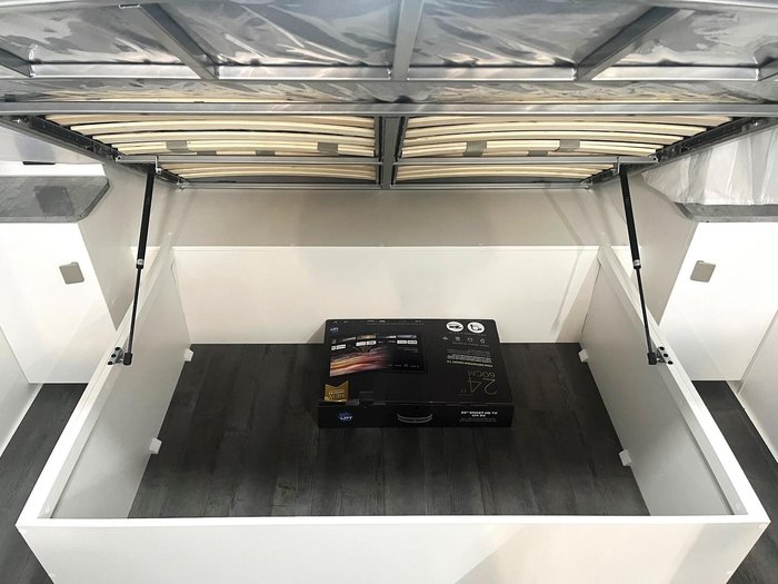 2024 JB Caravans 19.6Ft Traveller Intrigue Caravan