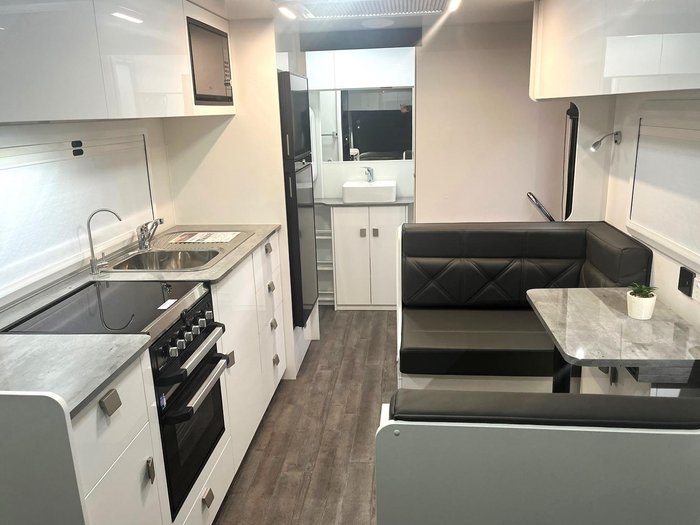 2024 JB Caravans 19.6Ft Traveller Intrigue Caravan
