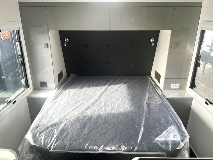 2024 JB Caravans 22Ft Traveller Utopia Bunk Caravan