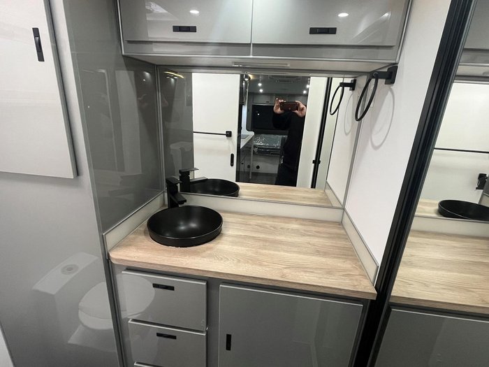 2024 JB Caravans 21' Scorpion Sting Limited Edition Off Road Caravan