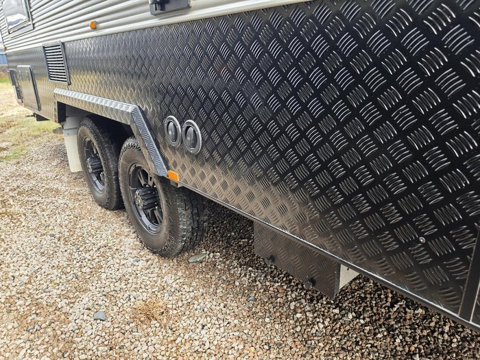 2024 JB Caravans Dirt Roader 20'8 Family