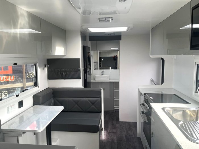 2024 JB Caravans 20.6Ft Traveller Intrigue Caravan