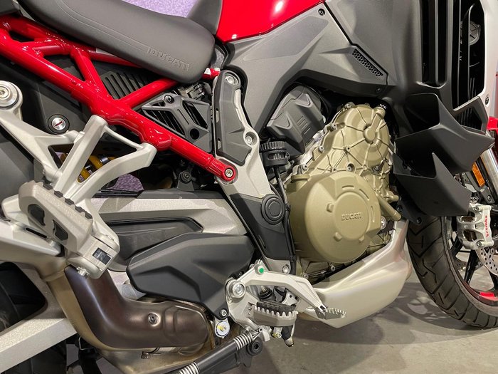 2023 Ducati Multistrada V4S Multistrada Red
