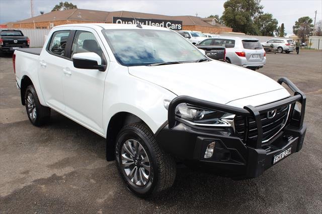 2024 MAZDA BT-50 XT (4x4)