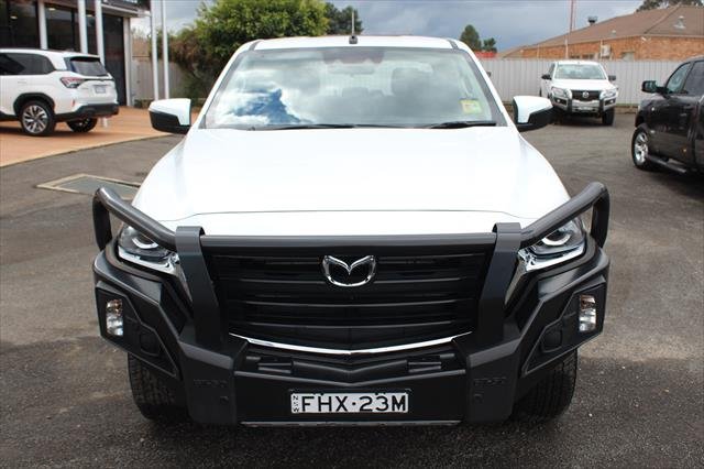 2024 MAZDA BT-50 XT (4x4)
