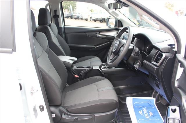 2024 MAZDA BT-50 XT (4x4)