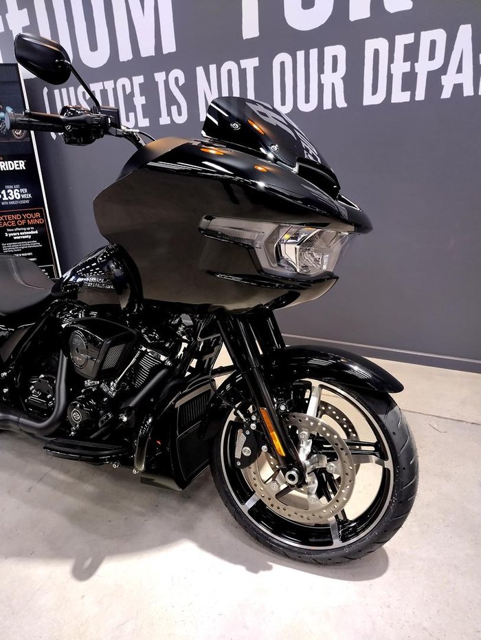 Harley-Davidson Road Glide 117 (FLTRX) Touring